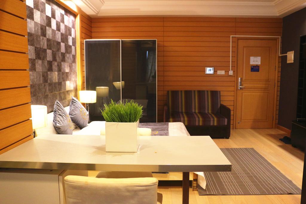 She & He Service Apartment Huifeng Cantón Exterior foto